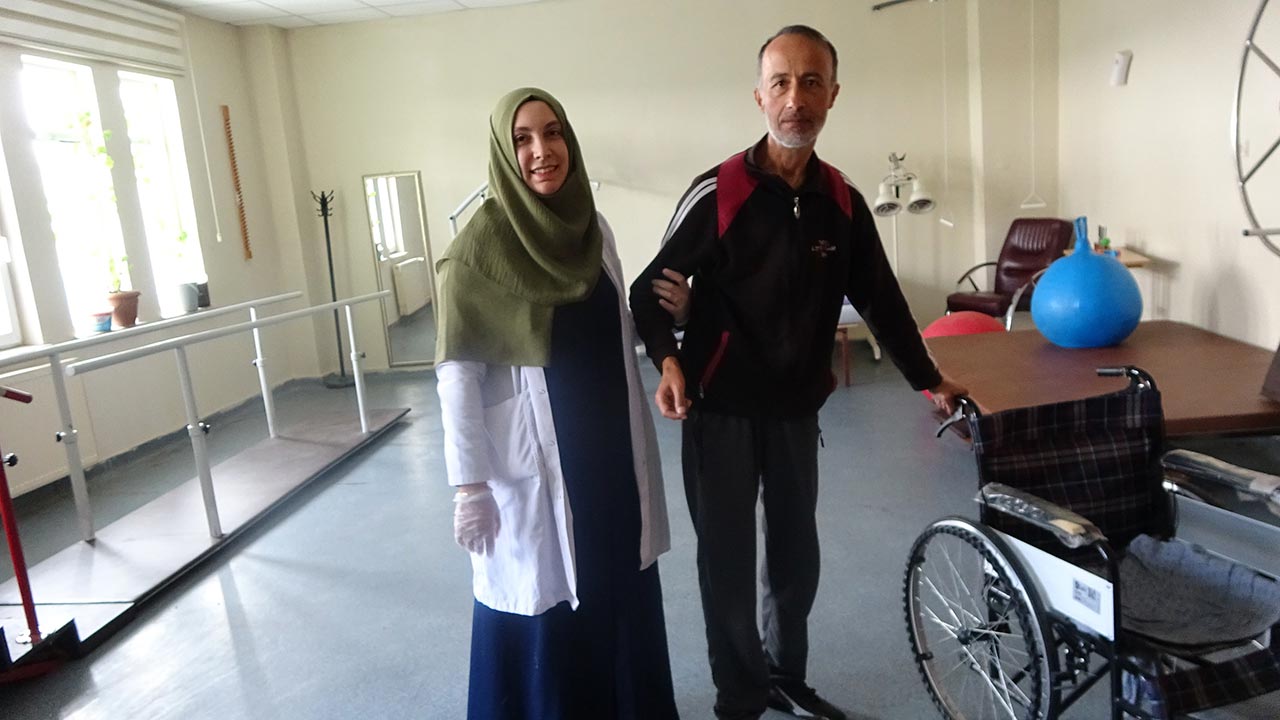 Foto - Doktorlar umutsuzdu ama o başardı: Kadir Erdoğan yıllar sonra yeniden yürüdü!