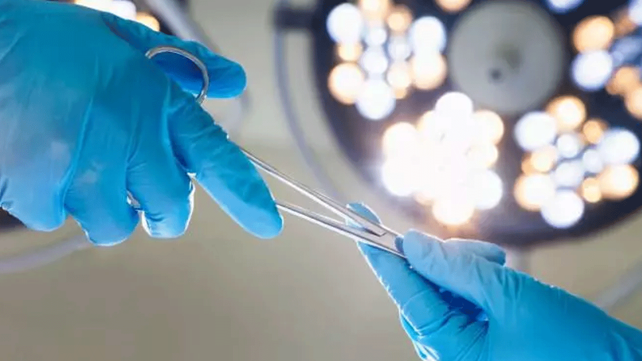 Foto - Doktorları şaşkına çeviren vaka: Karnından çıkana inanamadılar!!!