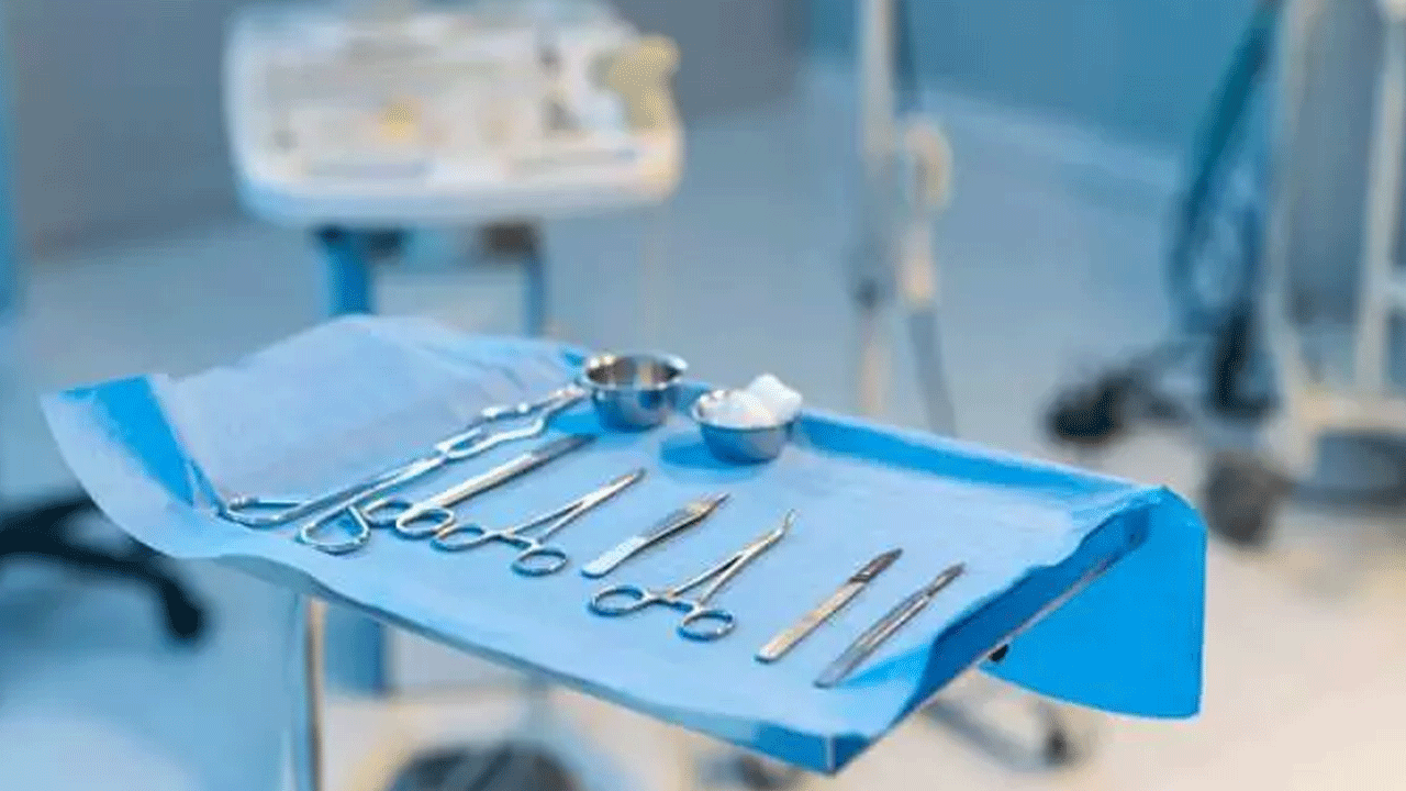 Foto - Doktorları şaşkına çeviren vaka: Karnından çıkana inanamadılar!!!