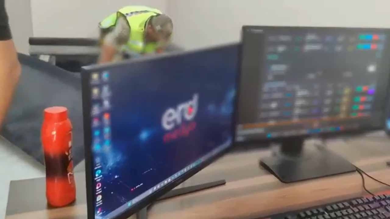 Foto - Dolandırıcılık çetesine operasyon: 8 gözaltı! Çakma başsavcılar kıskıvrak yakalandı