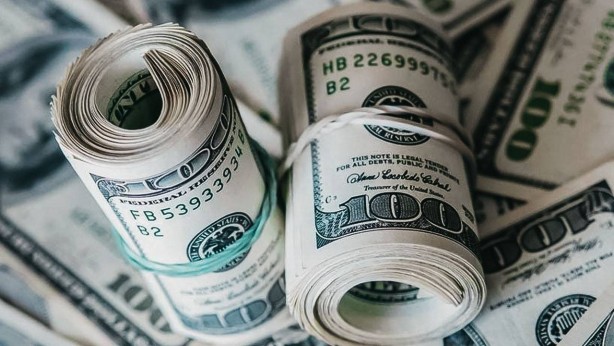 Foto - 'Dolar 10 lira olacak' tahmini henüz tutmayan isim sessizliğini bozdu! Tarihi çakılış için yeni tarih verdi