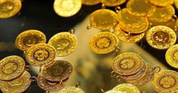 Foto - 'Dolar 10 lira olacak' tahmini henüz tutmayan isimden 'acil kodlu' açıklama: Doları olan hemen bunu yapsın hemen