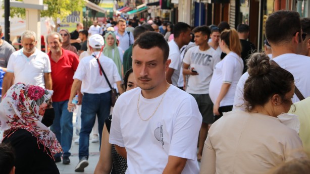 Foto - Dolar 11 liraya düştüğünde durulmuştu! Kur fırlayınca yeniden akın etmeye başladılar