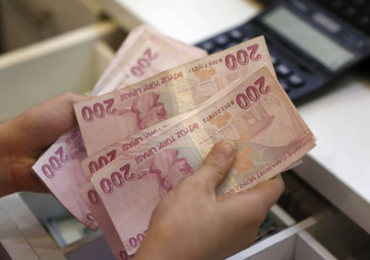 Foto - 'Dolar 28 liraya düşecek' diyordu! Necmettin Batırel seçimlere saatler kala son tahminini açıkladı