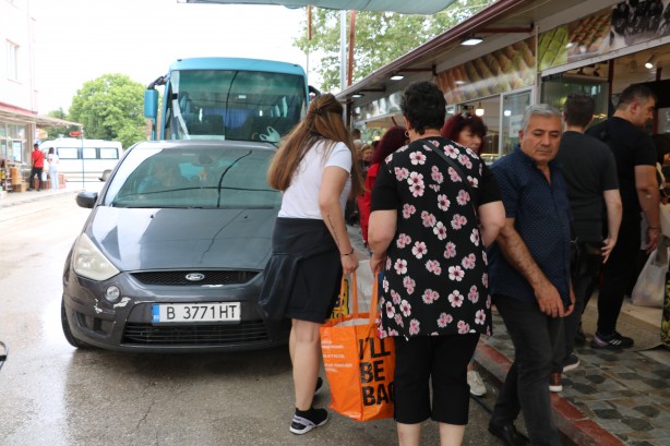 Foto - Dolar kurundaki artış onlara yaradı! Bagajları doldurup doldurup gidiyorlar