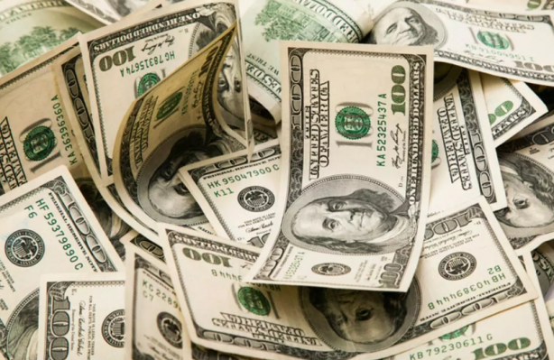 Foto - Dolar sahipleri fena ters köşe olacak! Ünlü bankadan dolar için inanılmaz tahmin az önce geldi