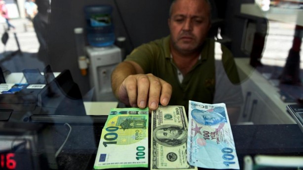 Foto - Dolar ve altın fırlarken ekonomist Tunç Şatıroğlu'nu çıldırtan soru! "İnsanın burnundan getirmeyin"