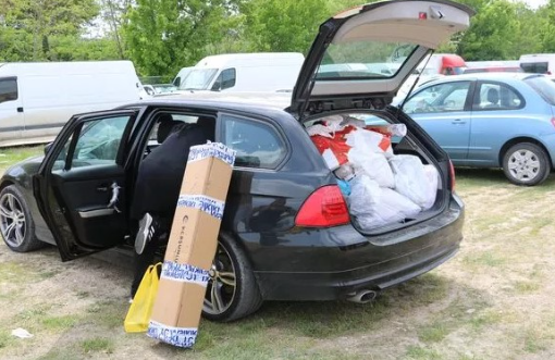 Foto - Dolar ve Euro artınca Türkiye'ye akın ettiler! Arabaların bagajlarını doldurup doldurup gidiyorlar