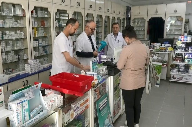 Foto - Dolar ve Euro artınca Türkiye'ye akın ettiler! Arabaların bagajlarını doldurup doldurup gidiyorlar