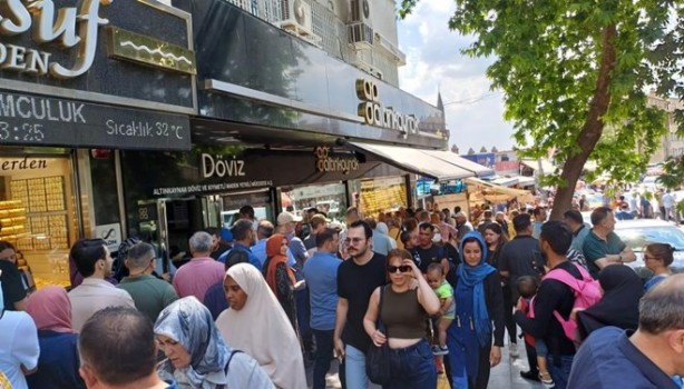 Dolarda "50 lira" şaşkınlığı! Görenler hemen döviz bürolarına koşmaya başladı 