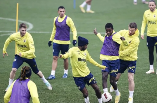 Foto - Dolmabahçe'de kritik derbi: İşte muhtemel 11'ler: Kadro'da ciddi eksik...