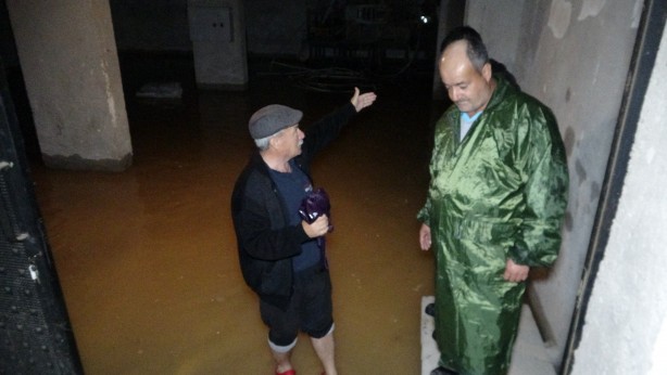 Foto - Dolu ve sağanak yağışın vurduğu Mersin'de hayat durma noktasına geldi