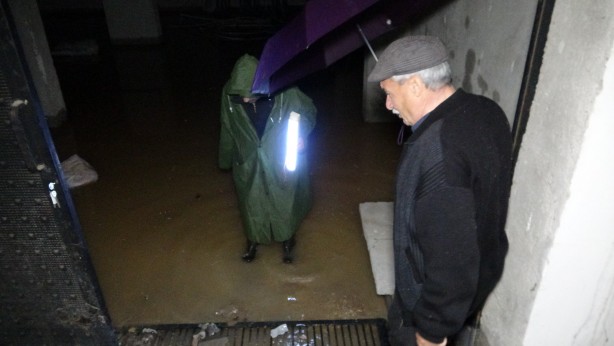 Foto - Dolu ve sağanak yağışın vurduğu Mersin'de hayat durma noktasına geldi