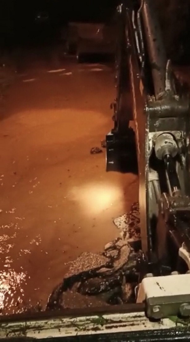 Foto - Dolu ve sağanak yağışın vurduğu Mersin'de hayat durma noktasına geldi