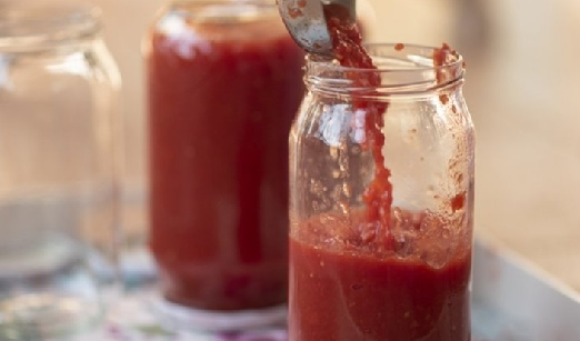 Foto - Domates yiyenler, evinde domates konservesi yapmak isteyenler için: tuz ve yağ koyulur mu? Tüyo buymuş