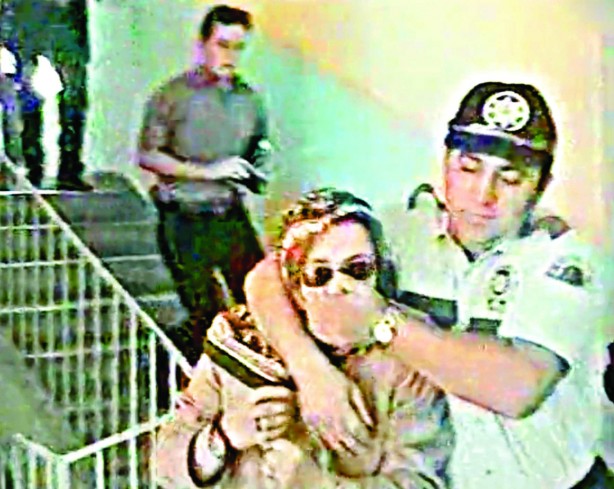 Foto - Dönemin zalimleri başörtüsü yasağını böyle uyguladı