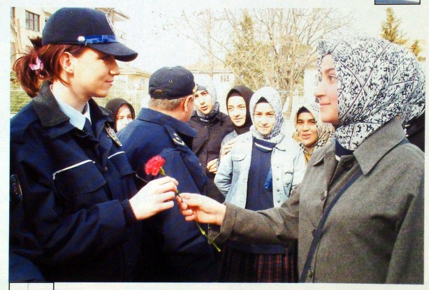 Foto - Dönemin zalimleri başörtüsü yasağını böyle uyguladı