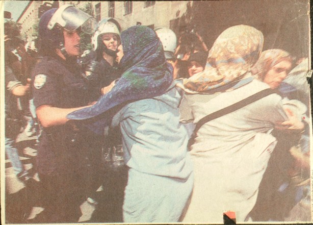 Foto - Dönemin zalimleri başörtüsü yasağını böyle uyguladı