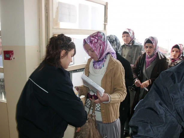 Foto - Dönemin zalimleri başörtüsü yasağını böyle uyguladı