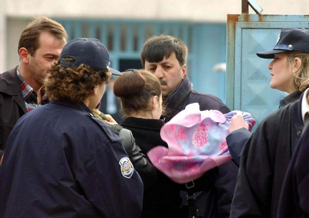 Foto - Dönemin zalimleri başörtüsü yasağını böyle uyguladı