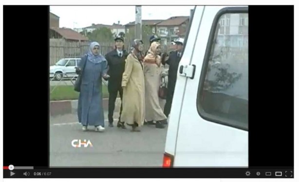 Foto - Dönemin zalimleri başörtüsü yasağını böyle uyguladı