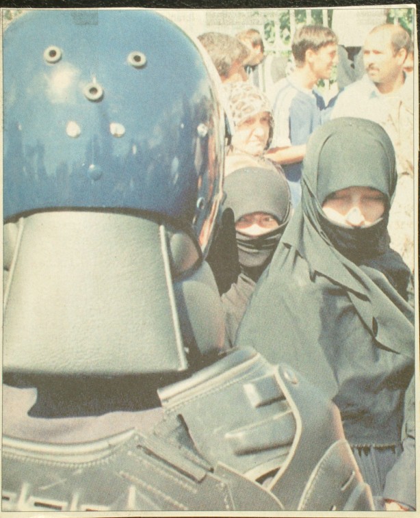 Foto - Dönemin zalimleri başörtüsü yasağını böyle uyguladı