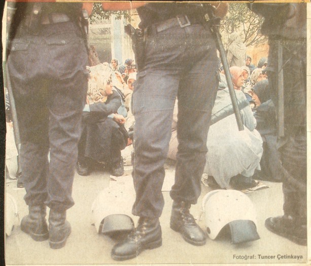 Foto - Dönemin zalimleri başörtüsü yasağını böyle uyguladı