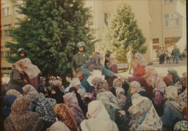 Foto - Dönemin zalimleri başörtüsü yasağını böyle uyguladı