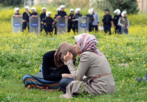 Foto - Dönemin zalimleri başörtüsü yasağını böyle uyguladı