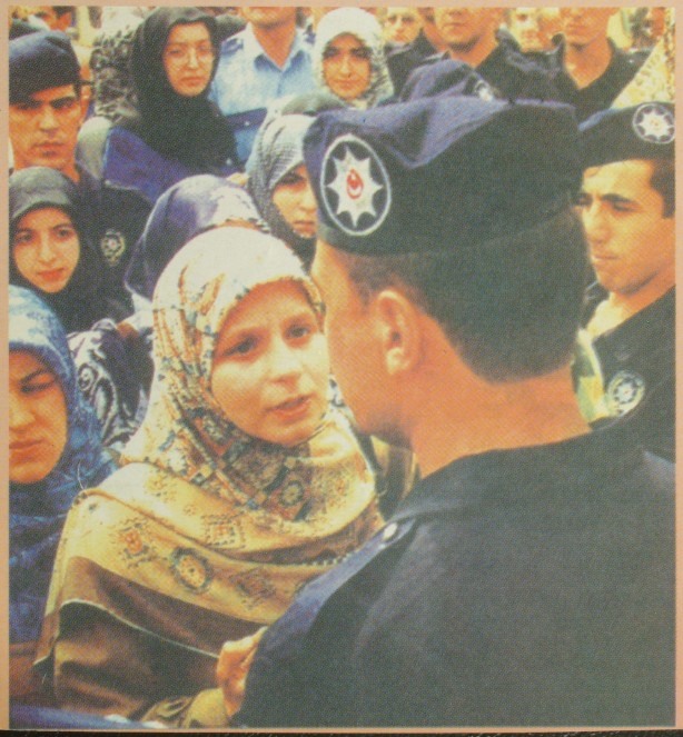 Foto - Dönemin zalimleri başörtüsü yasağını böyle uyguladı