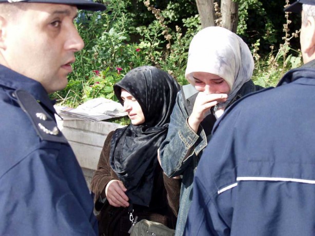 Foto - Dönemin zalimleri başörtüsü yasağını böyle uyguladı