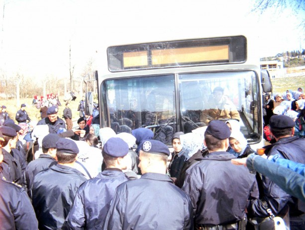 Foto - Dönemin zalimleri başörtüsü yasağını böyle uyguladı