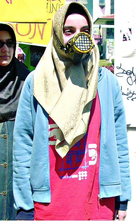 Foto - Dönemin zalimleri başörtüsü yasağını böyle uyguladı