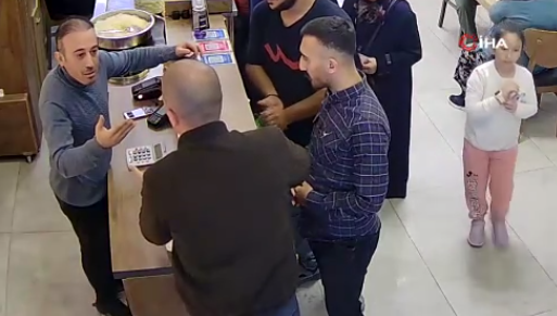 Döner yiyip hesabı ödemeyen kaymakamdan flaş hamle! Olay sonrası dönercinin dükkanına gidip...