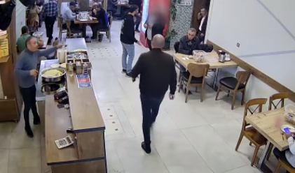 Foto - Döner yiyip hesabı ödemeyen kaymakamdan flaş hamle! Olay sonrası dönercinin dükkanına gidip...