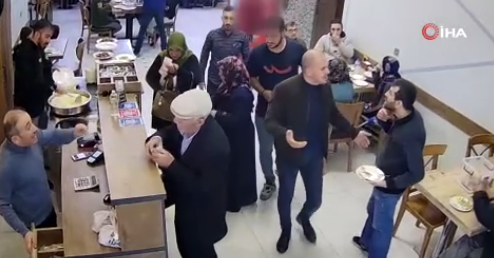 Foto - Döner yiyip hesabı ödemeyen kaymakamdan flaş hamle! Olay sonrası dönercinin dükkanına gidip...