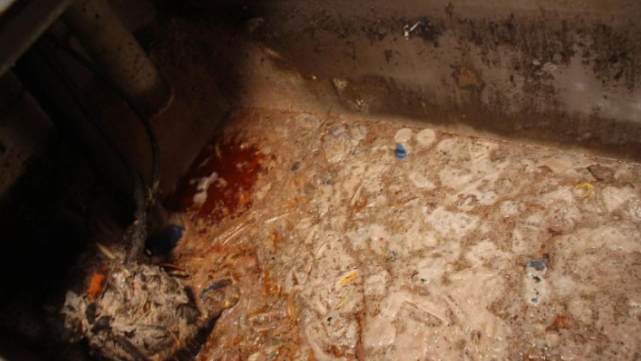 Foto - Dönercinin apartmanda yaptığı şoke etti! "Böyle duyarsızlık olmaz