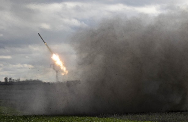 Foto - Donetsk cephesi böyle görüntülendi! 'Düşman hedeflerine yoğun atış yapıyoruz'