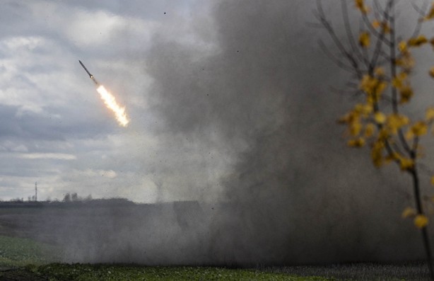 Foto - Donetsk cephesi böyle görüntülendi! 'Düşman hedeflerine yoğun atış yapıyoruz'