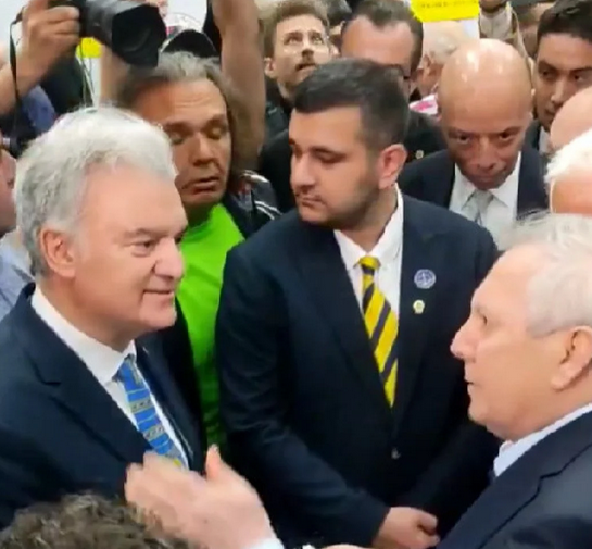 Foto - Dönme kararı aldı mı? Aziz Yıldırım’dan olay tepki! Kimse inanamadı… Kararı ile ilgili çarpıcı iddia!