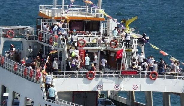 Foto - Dönüş çilesi erken başladı! 2 Km kuyruk oluştu
