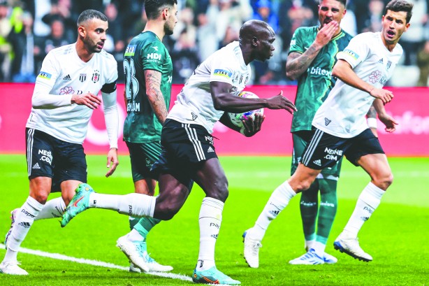 Foto - Dört büyük kulübün toplam borcu 22 milyar lirayı aştı... Batıyorlar!