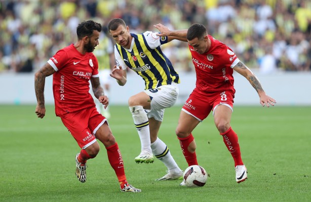 Foto - Dört büyükler batıyor, yok mu sesini duyan! Bakmayın siz sansasyonel transferlere... Çok acil olarak istemeye başladılar