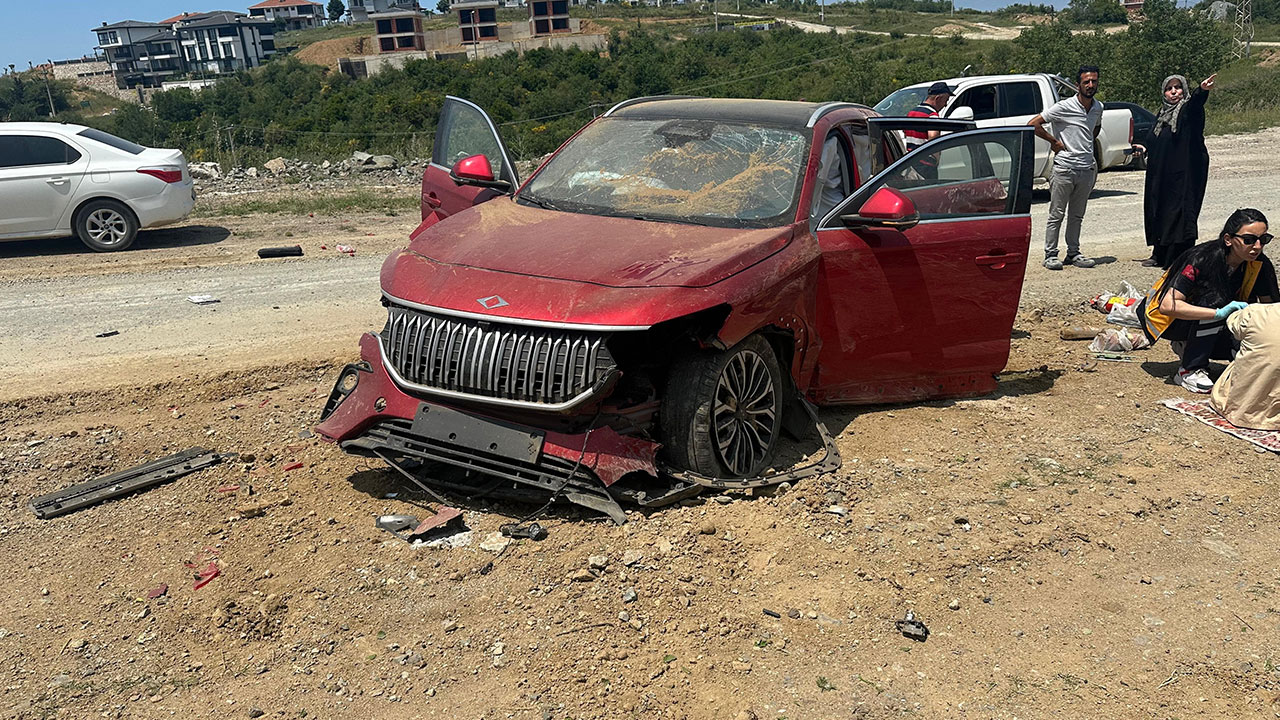 Foto - Dört metre yüksekten uçarak takla atan TOGG'un son hali gündemi altüst etti! Gören 'yok artık' dedi