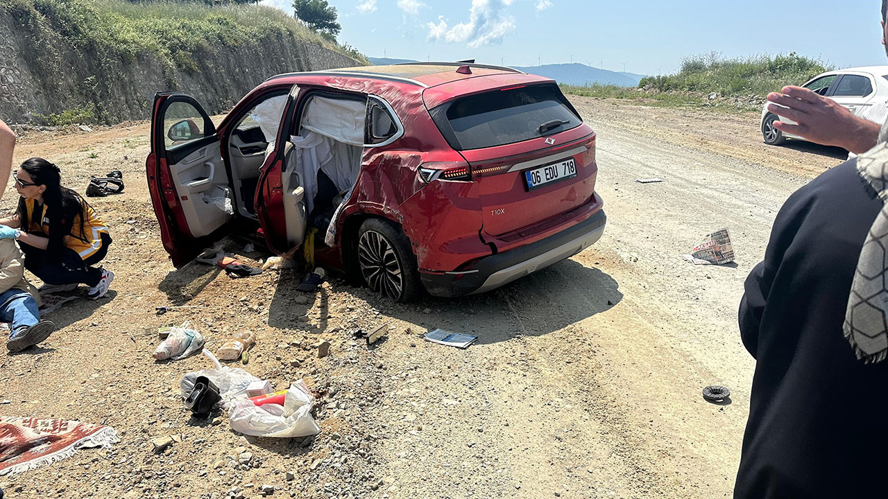 Foto - Dört metre yüksekten uçarak takla atan TOGG'un son hali gündemi altüst etti! Gören 'yok artık' dedi