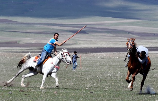 Foto - Dört mevsimde dört nala cirit