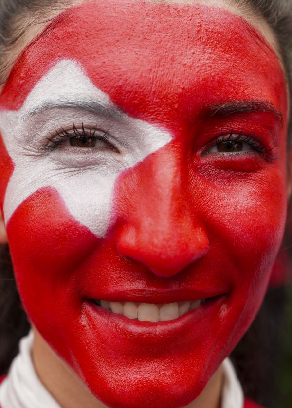 Foto - Dortmund kırmızı beyaz oldu