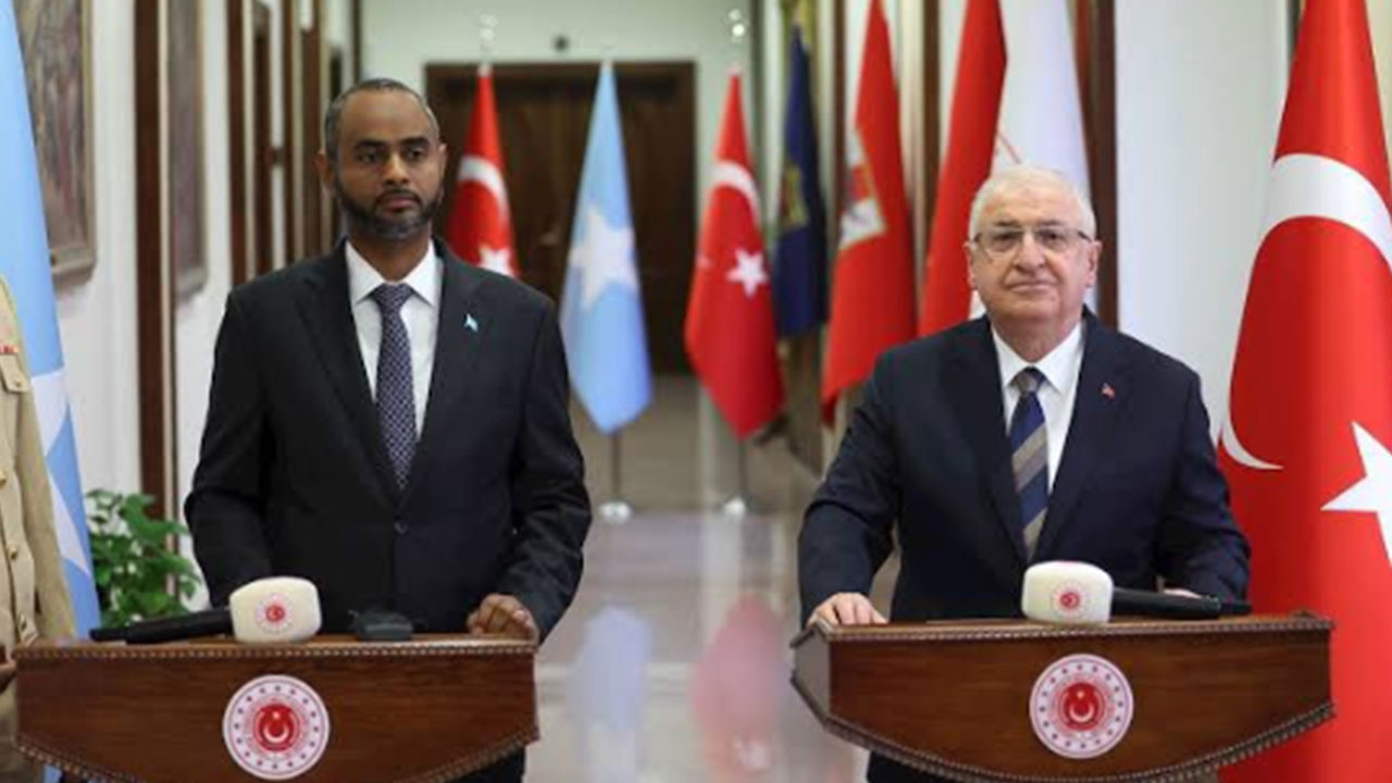 Foto - Dost ülke için şok iddia: ABD baskı yaptı! Türkiye'ye yakın bakanı görevden aldılar