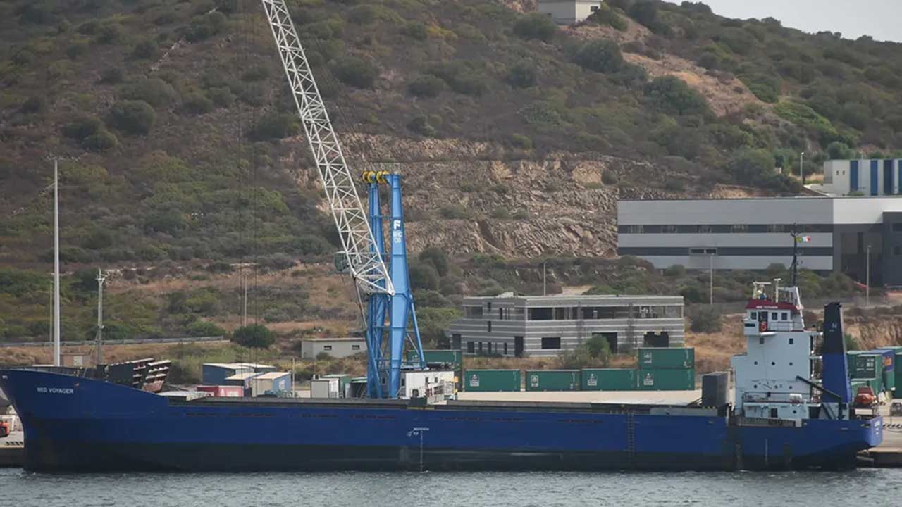 Foto - Dost ülke Türk gemisine el koydu