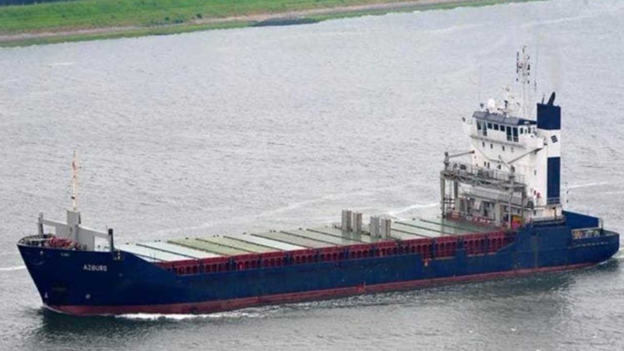 Foto - Dost ülke Türk gemisine el koydu